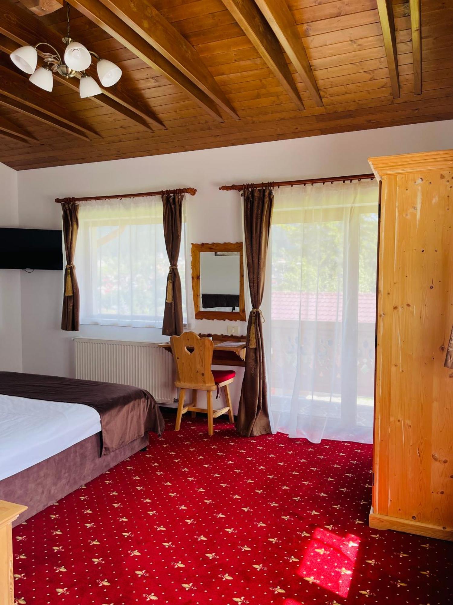 Casa Belcin Spa&Retreat Buşteni Eksteriør bilde