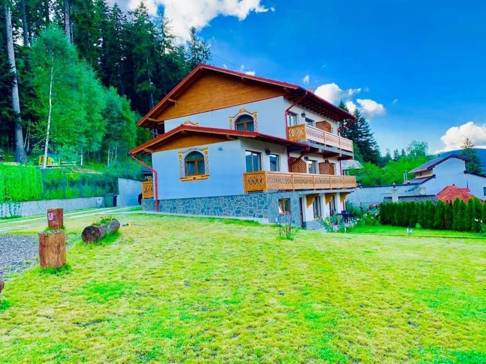 Casa Belcin Spa&Retreat Buşteni Eksteriør bilde